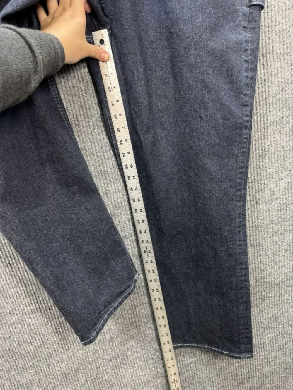 40 Grit Carpenter Jeans Mens 40x30 Blue Stretch Standard Fit Duluth Trading